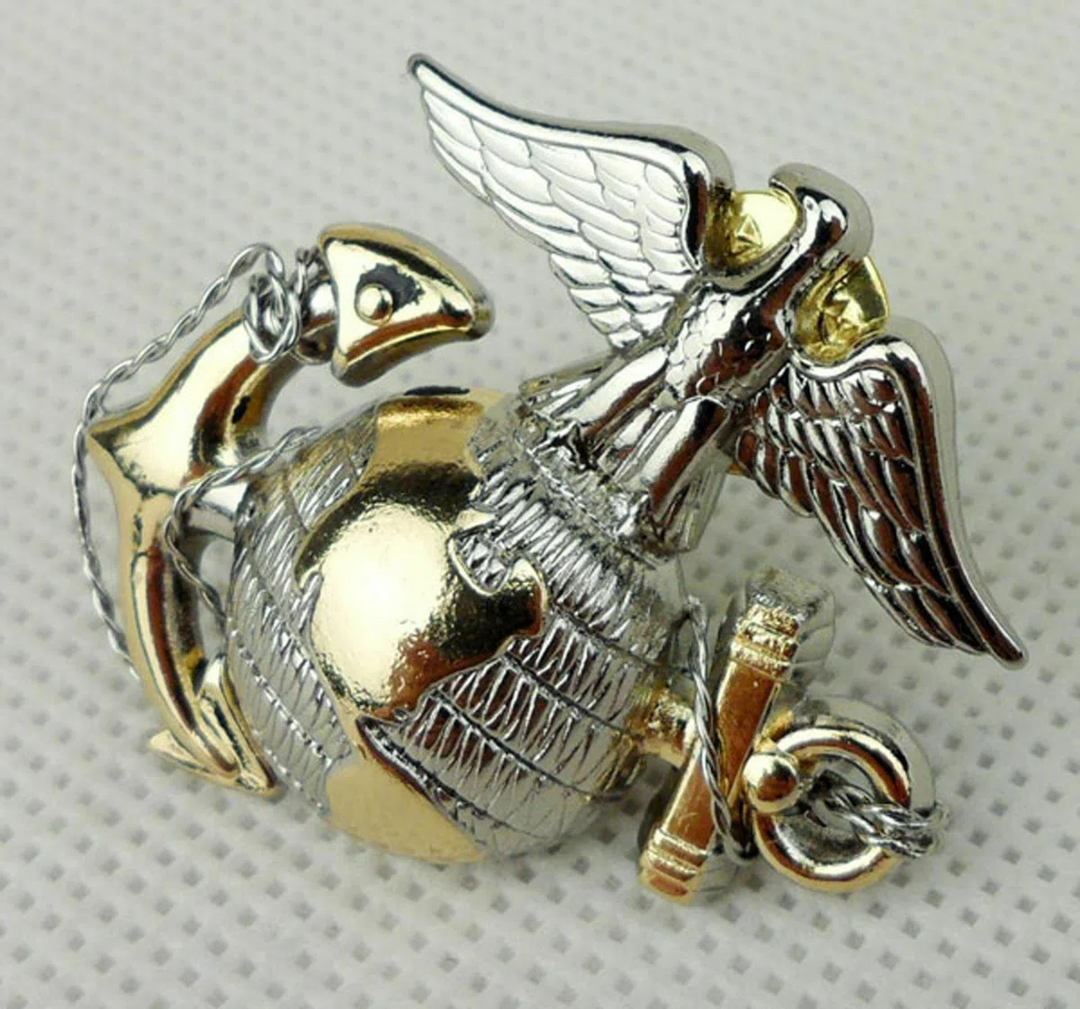 WWII US Navy Marine Corps Officier EGA Barracks Metal Hat Badge Classic Military