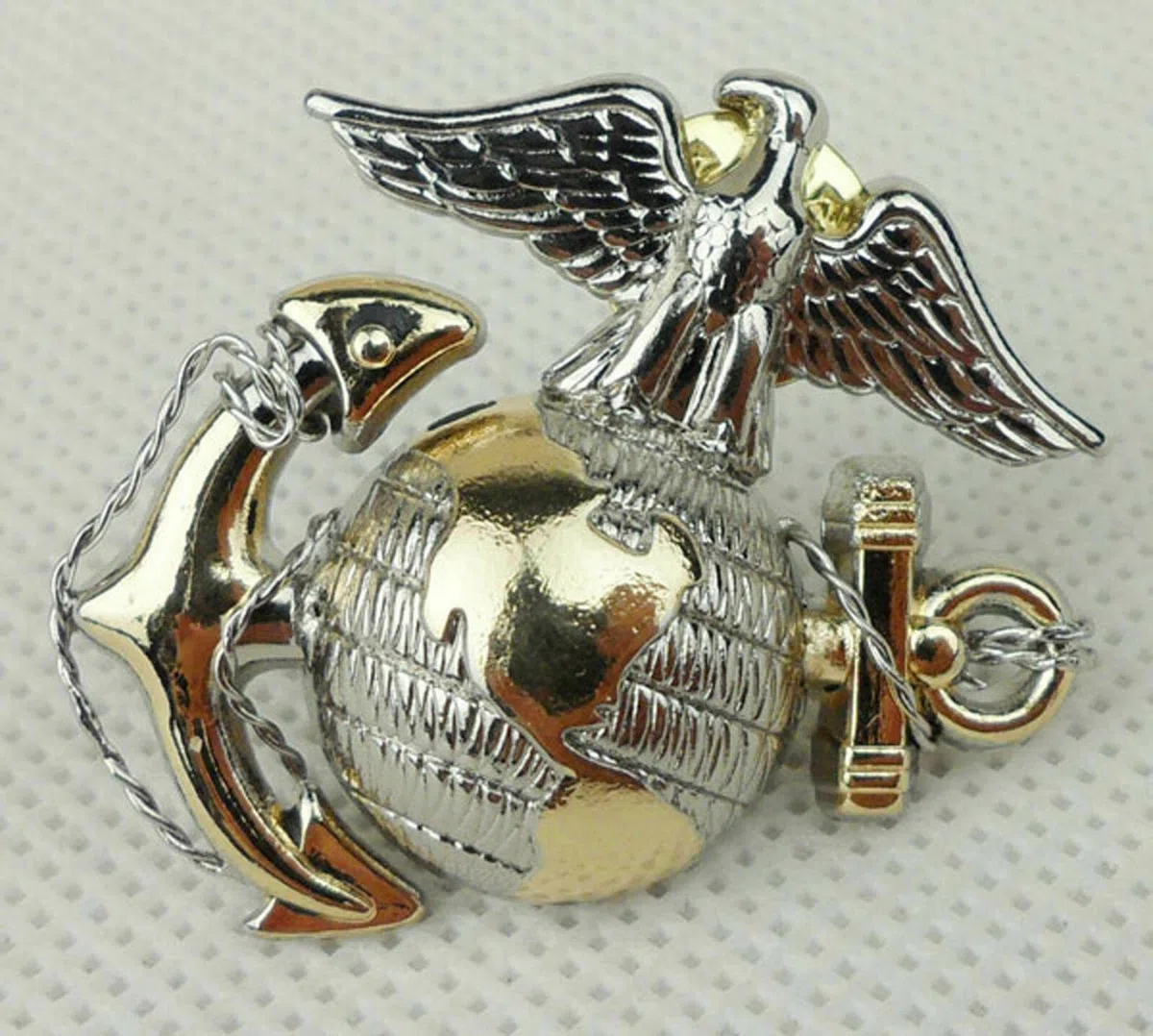WWII US Navy Marine Corps Officier EGA Barracks Metal Hat Badge Classic Military
