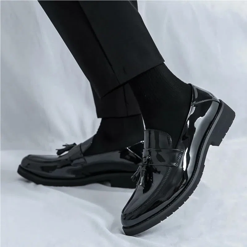 Mocassins Noirs for Hommes, Chaussures habillées Formelles, Chaussures d'affaires décontractées et Confortables en Cuir, activités de Bureau élégantes, Artisanat raffiné